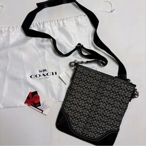 NWT Coach Signature Swingpack Messenger Crossbody Dust Bag All Over Logo Black